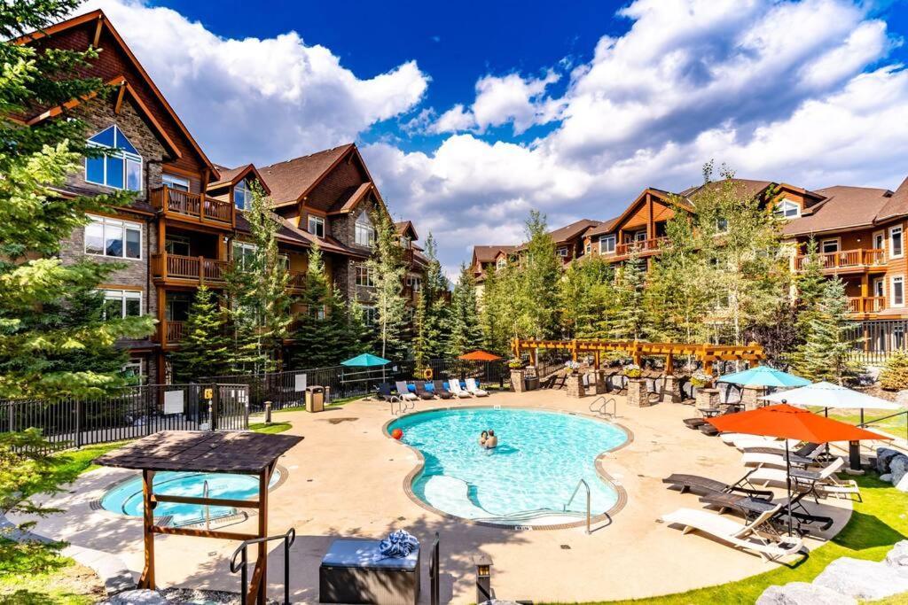 Holiday home The Eagle At Stoneridge Mountain Canmore